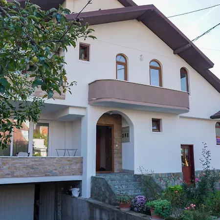 Ivan Apartment *